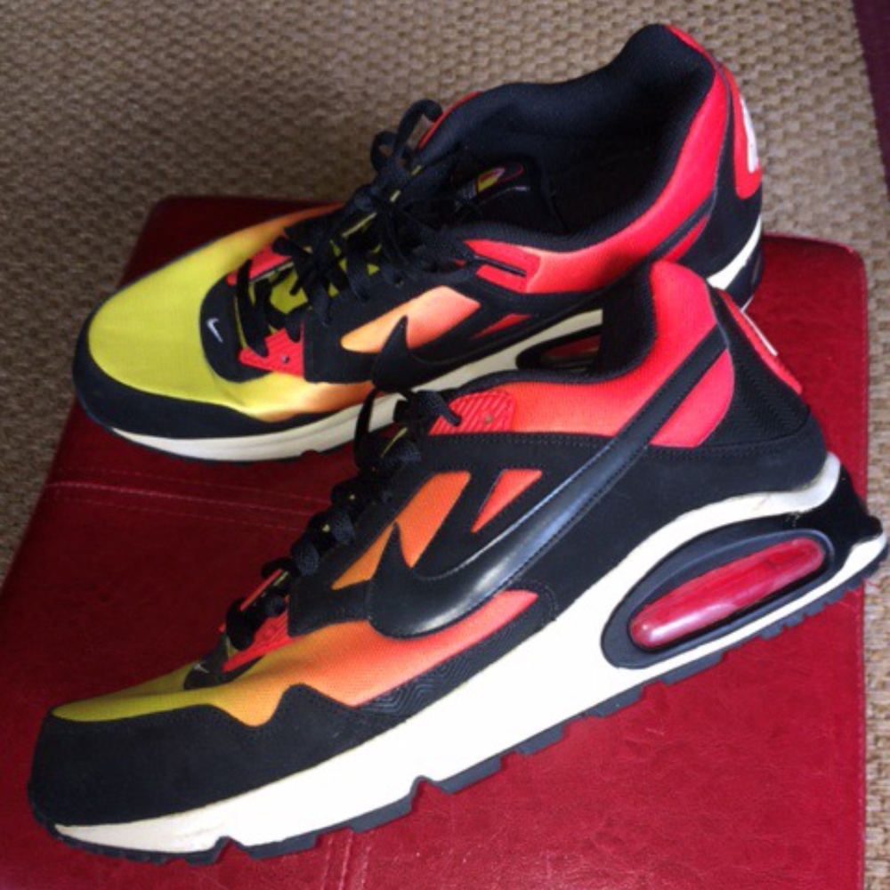 *SOLD!* Nike Air Max Skyline West Pack, Size 12