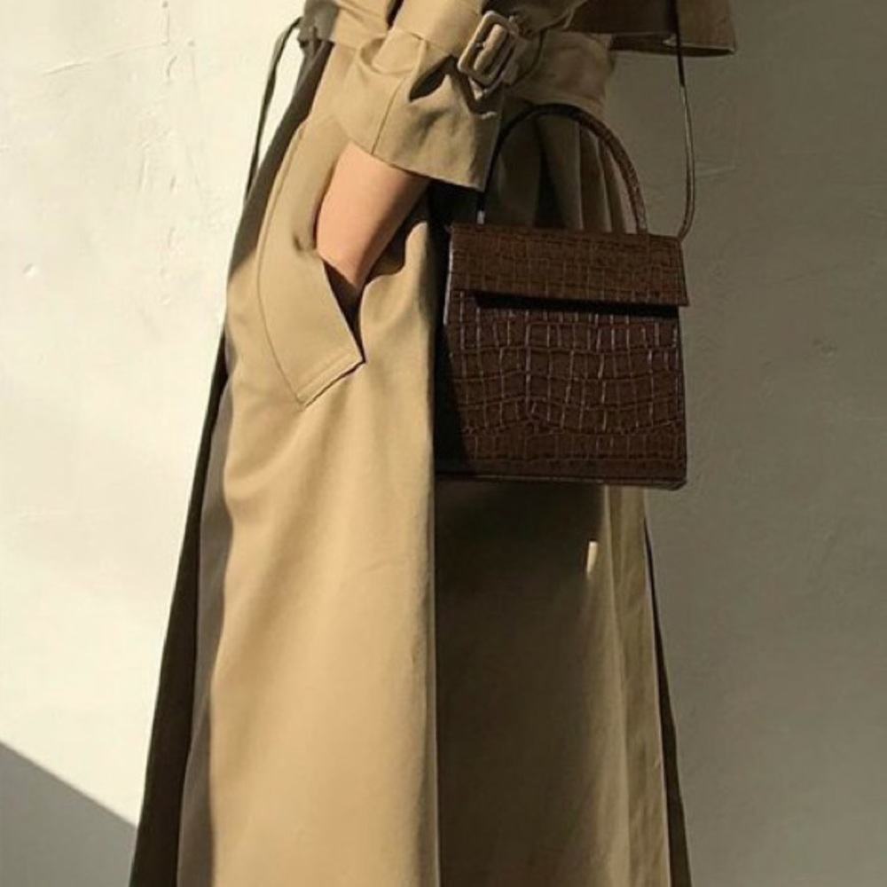 Croc texture top handle bag