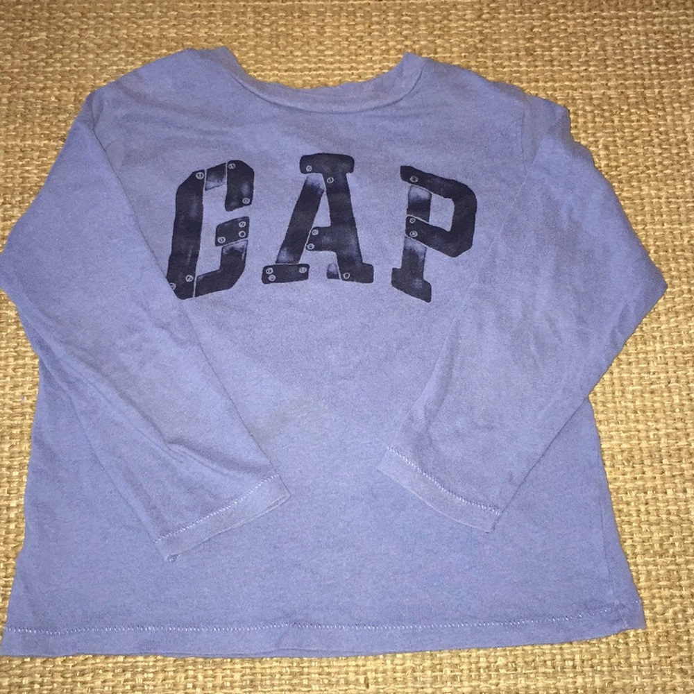 Gap T Shirt