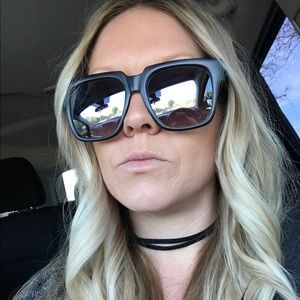 Meet your Posher, Kimica