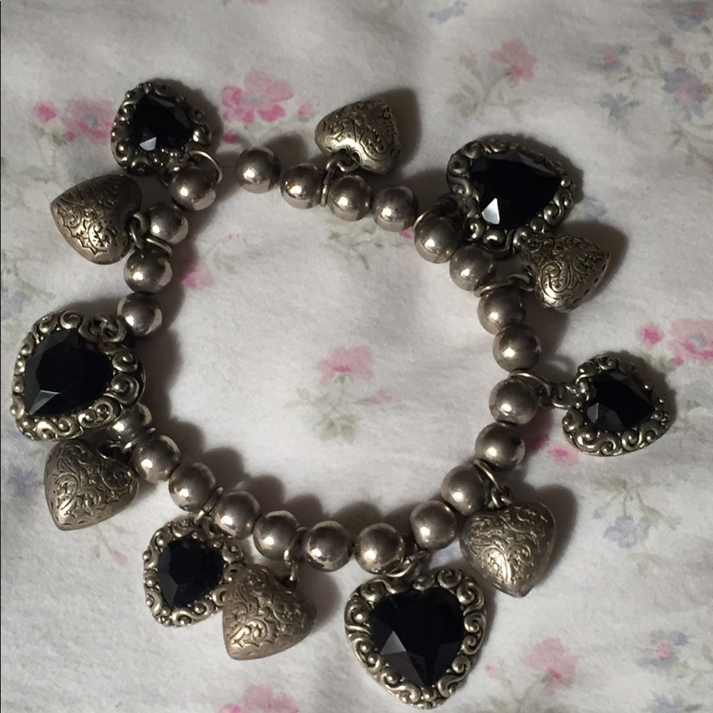 Vintage inspired Heart Stretch Bracelet