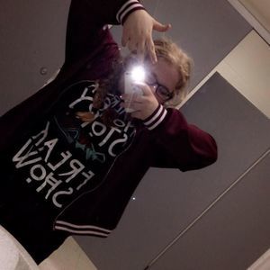 Meet your Posher, Cara