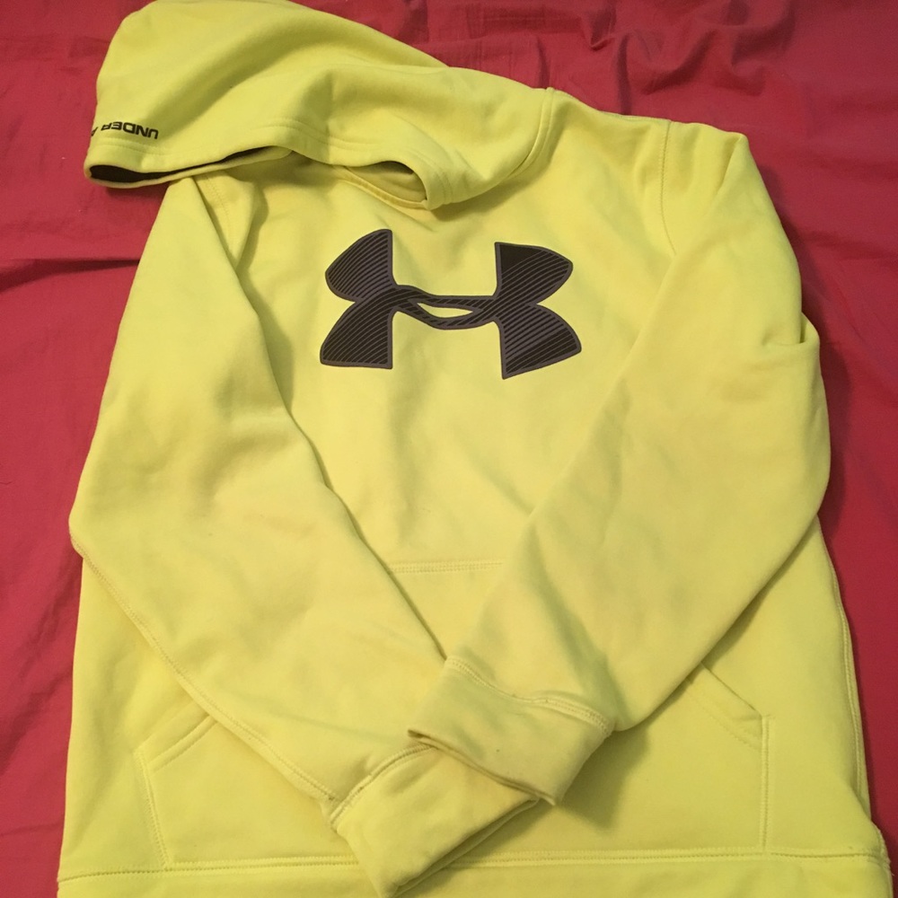 Under Armour Youth Medium