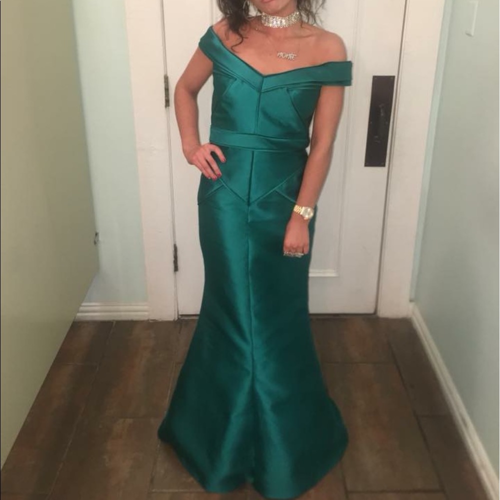 Prom dress in brand new condition