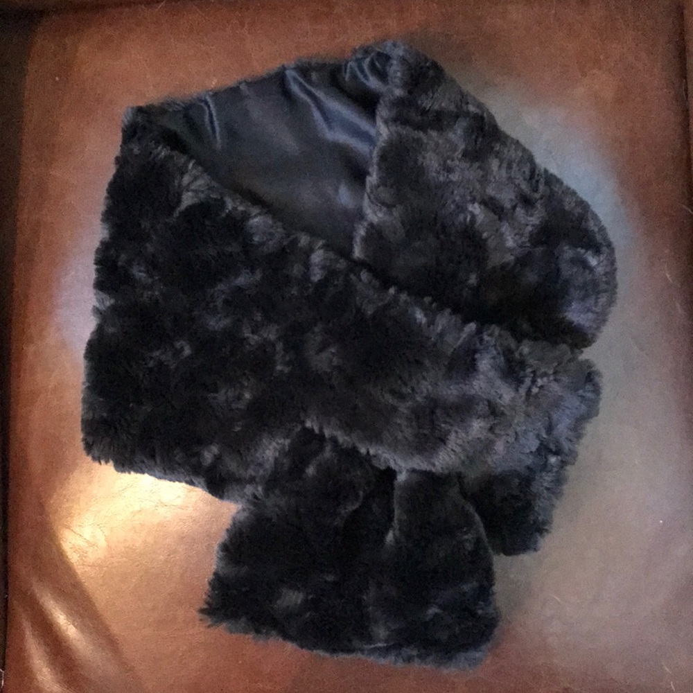 Faux fur neck wrap