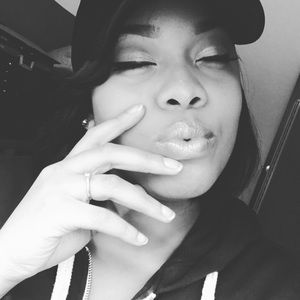 Meet your Posher, Brianna