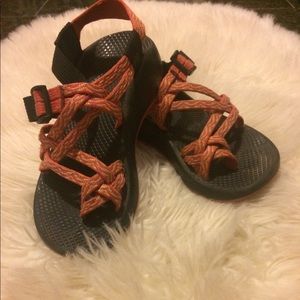 Chacos size 5