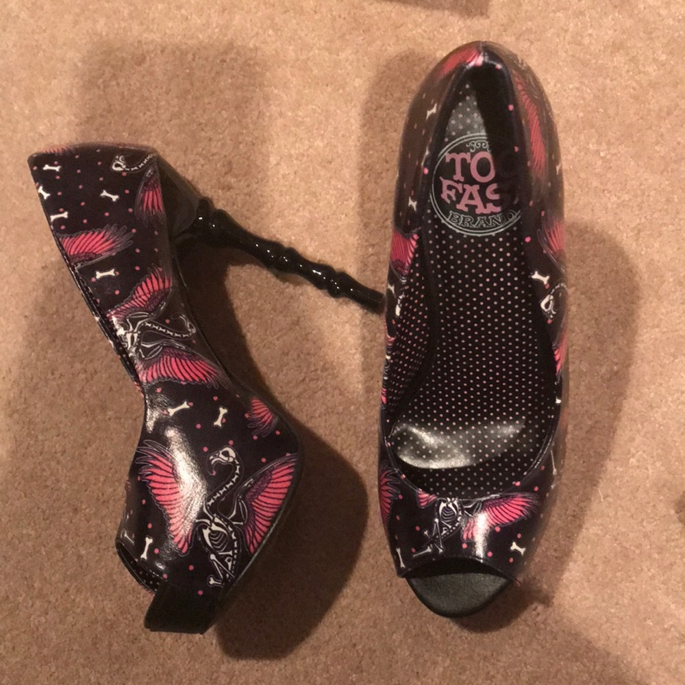 Harlequin Birds of Prey Flamingo Skeleton Stilettos Heels