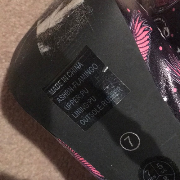 Harlequin Birds of Prey Flamingo Skeleton Stilettos Heels - Picture 4 of 5