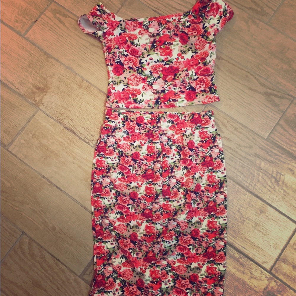 Giani Bini crop top and skirt