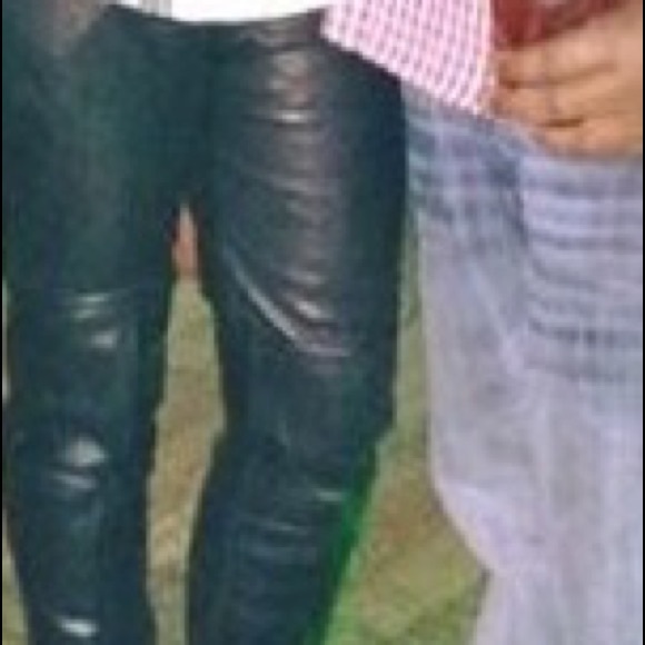 Zara faux leather pants - Picture 5 of 5