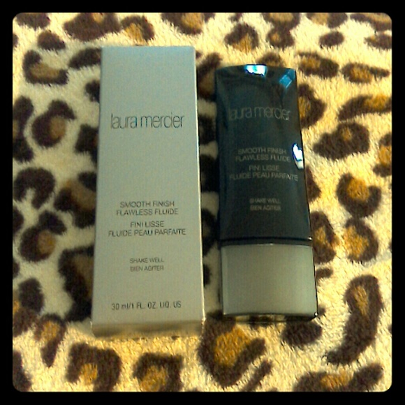 Laura Mercier Smooth Finish Flawless Fluide - Picture 1 of 3