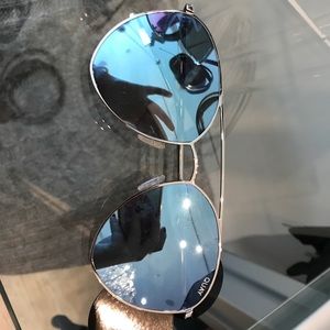 quay australia blue mirror aviator glasses