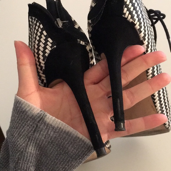 ^ SOLD***zara strappie pumps - Picture 2 of 4