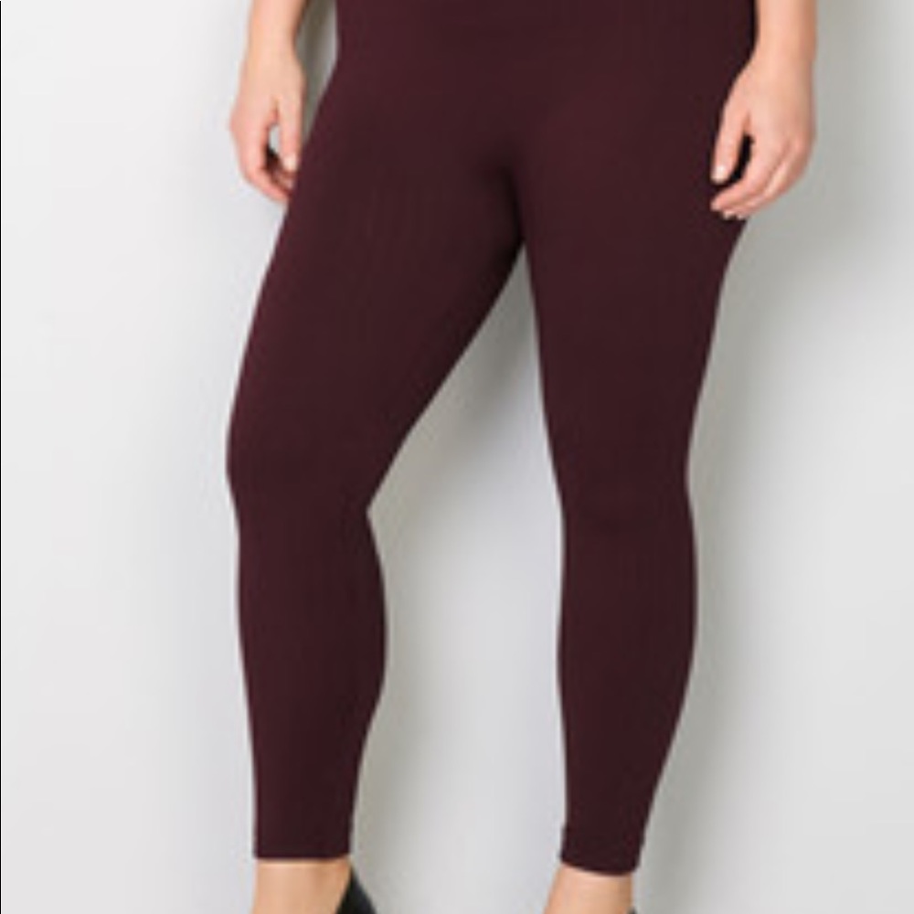 Avenue Cableknit Leggings Wine NWT