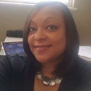 Meet your Posher, Stacy