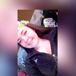 Meet your Posher, Alisha