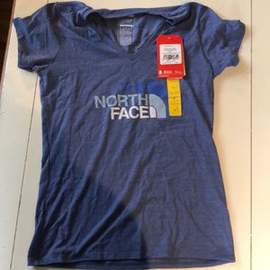 NWT North Face slim fit T-shirt
