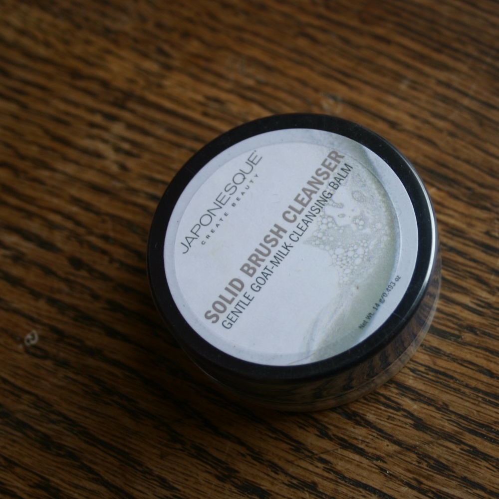 Japonesoue Solid Brush Cleanser - Sealed