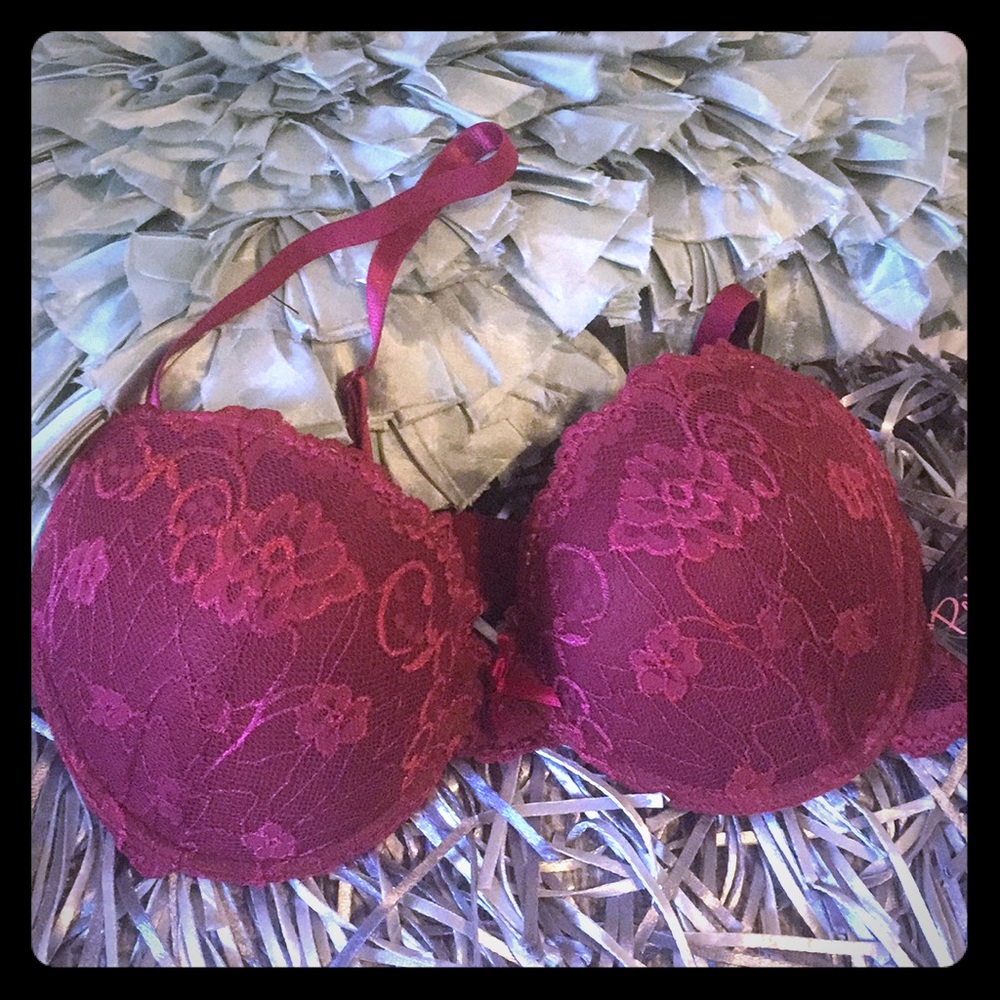 ❣️ wine colored bra. Size 38c