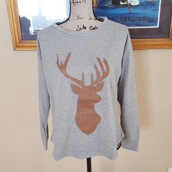 💥SALE💥Chic Holiday Sweatshirt - Picture 5 of 5