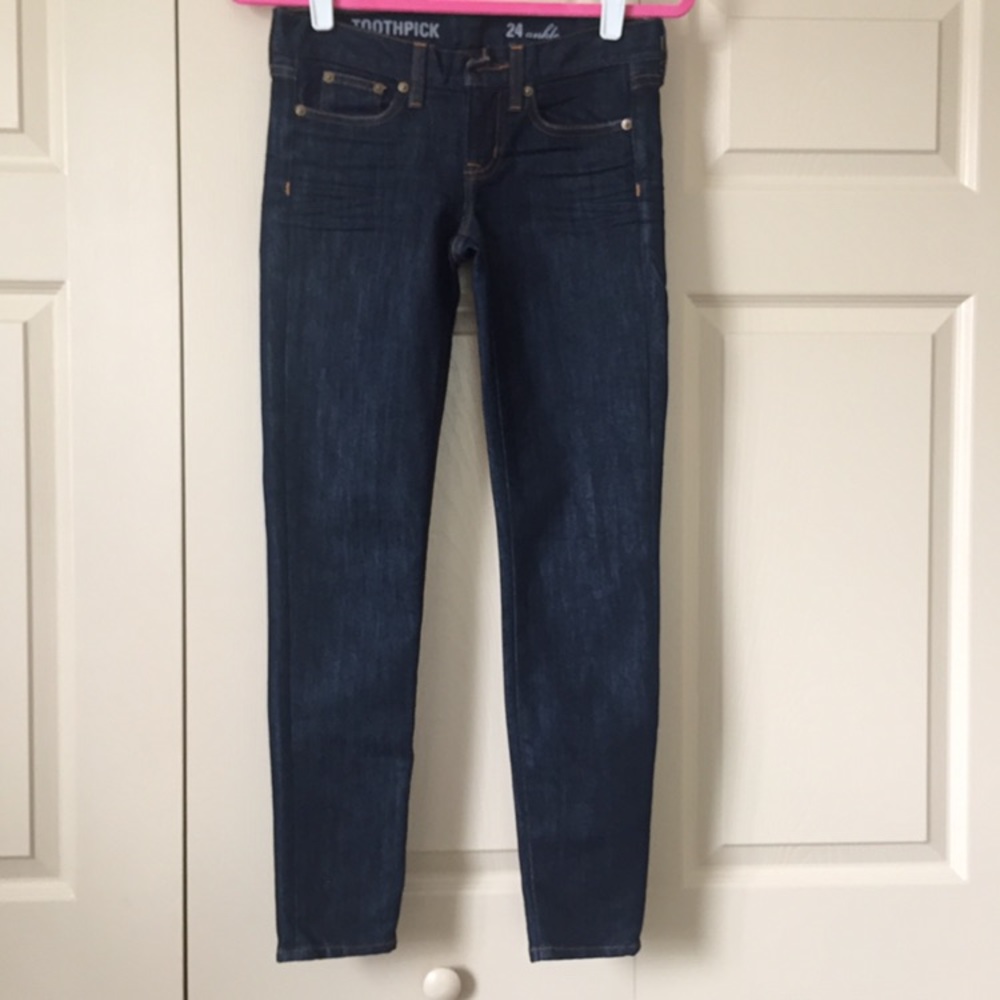 Toothpick Ankle jeans