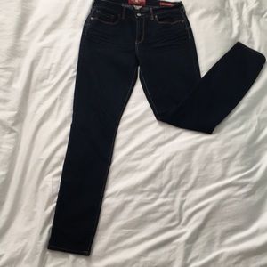 NEVERWORN Lucky Brand Sofia Skinny Dark Wash Jeans
