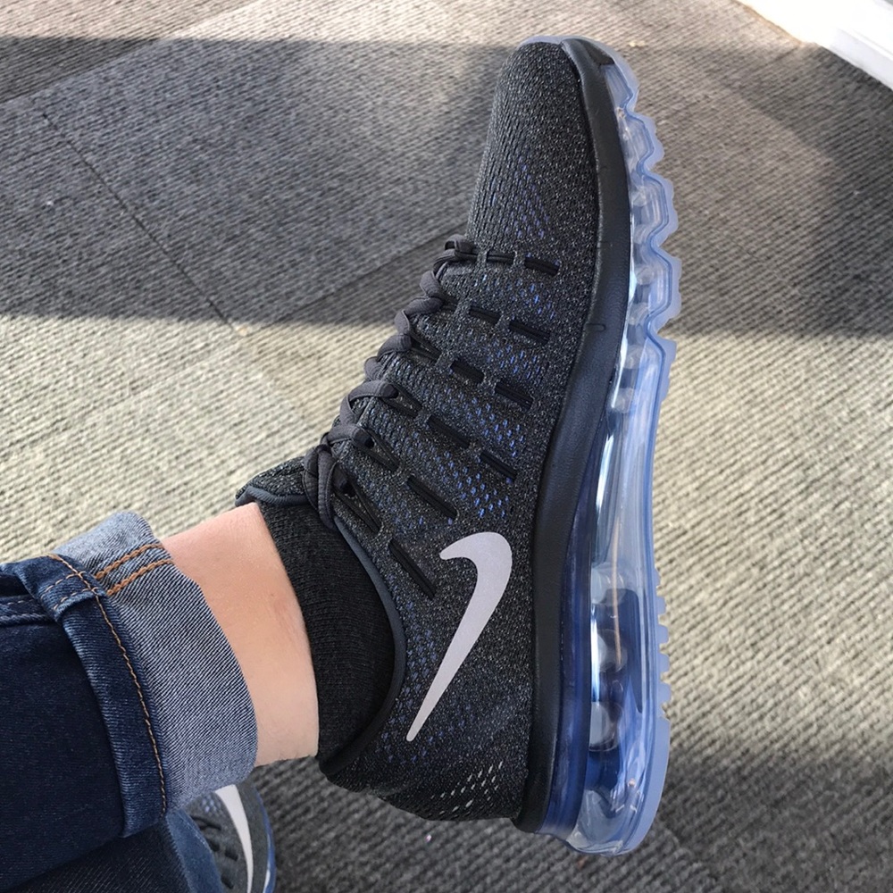 Selling my Nike Air Max 2016 7.5 worn once!