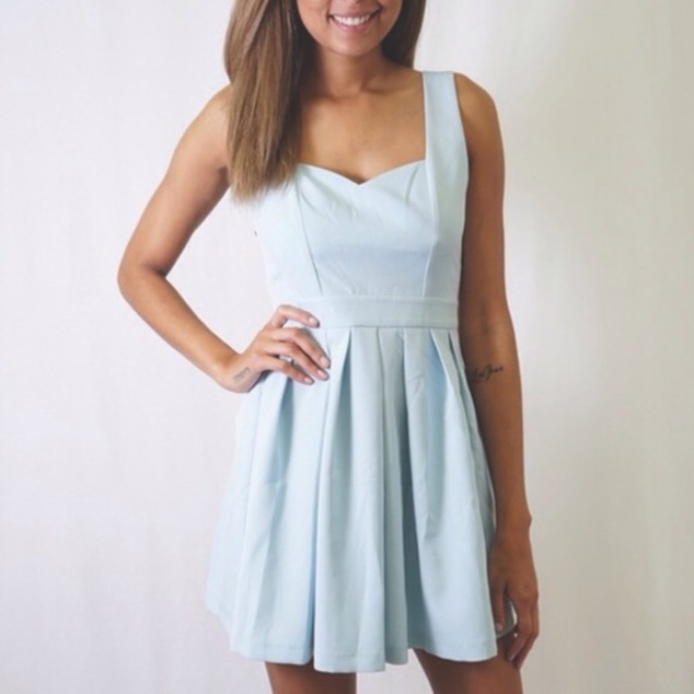 CLASSIC MINT HEART BACK MINI DRESS