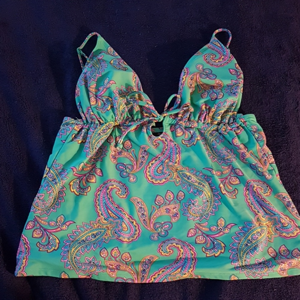 Old Navy XL Tankini (Top Only)