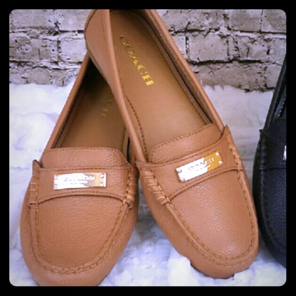 Authentic Coach Olive Moccasins Loafers Size 9