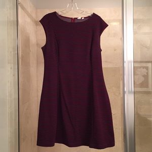 Gap Capped Sleeved Dress
