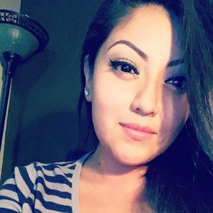 Meet your Posher, Mariaelena
