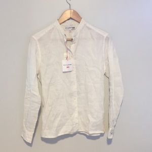 2 premium linen shirts, navy and white.