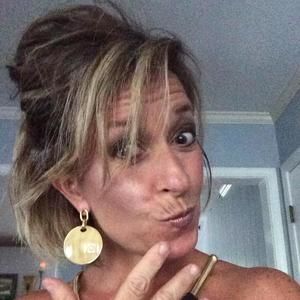 Meet your Posher, Eve