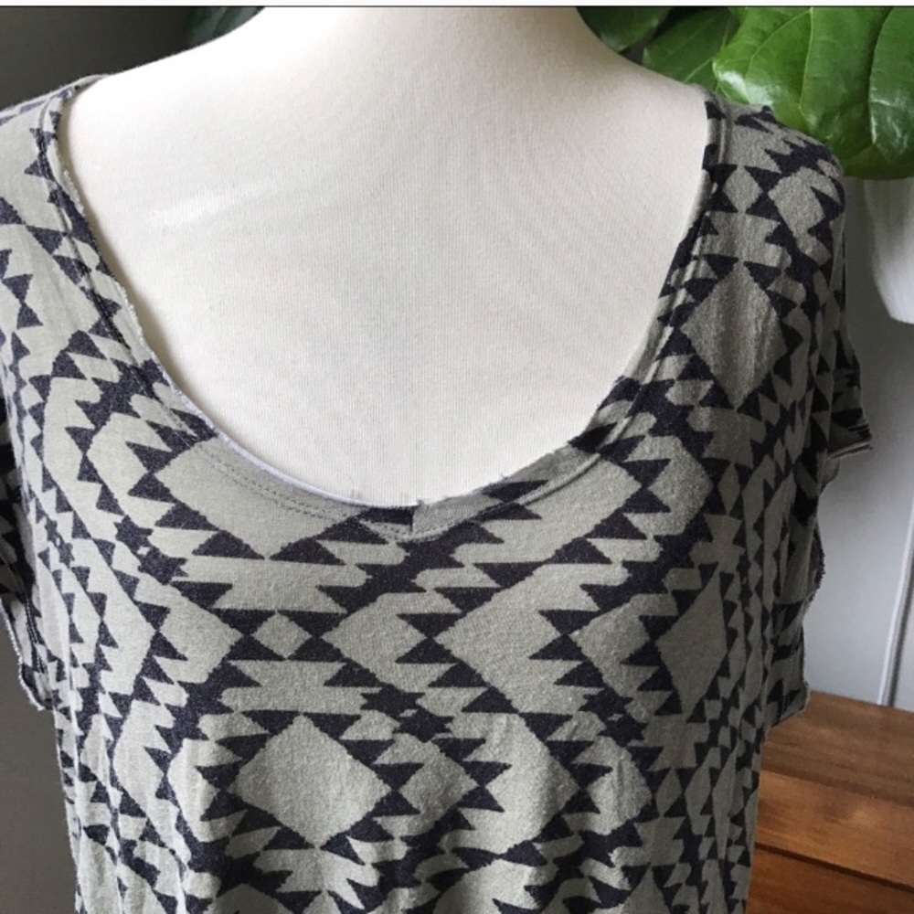 Billabong Kimono style top BLACK AND OLIVE size M. - Picture 2 of 4