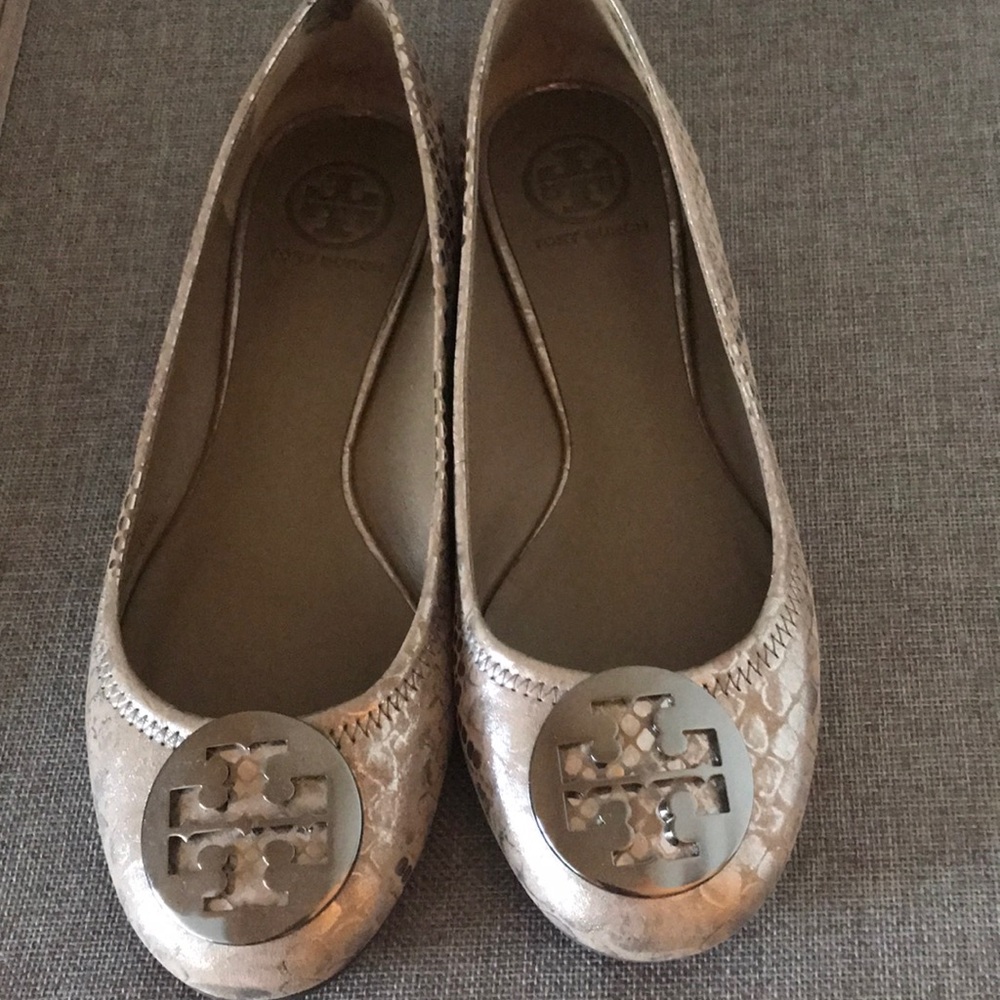 Tory Burch Chelsea metallic pewter flats