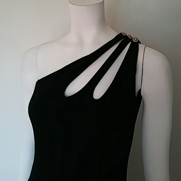 Jeffrey and Dara dress. - Picture 2 of 4