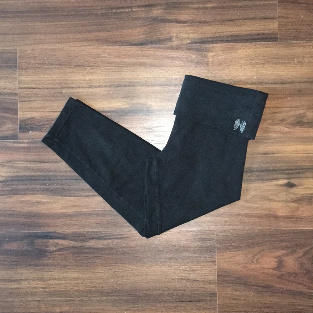 Victoria’s Secret Cropped Legging