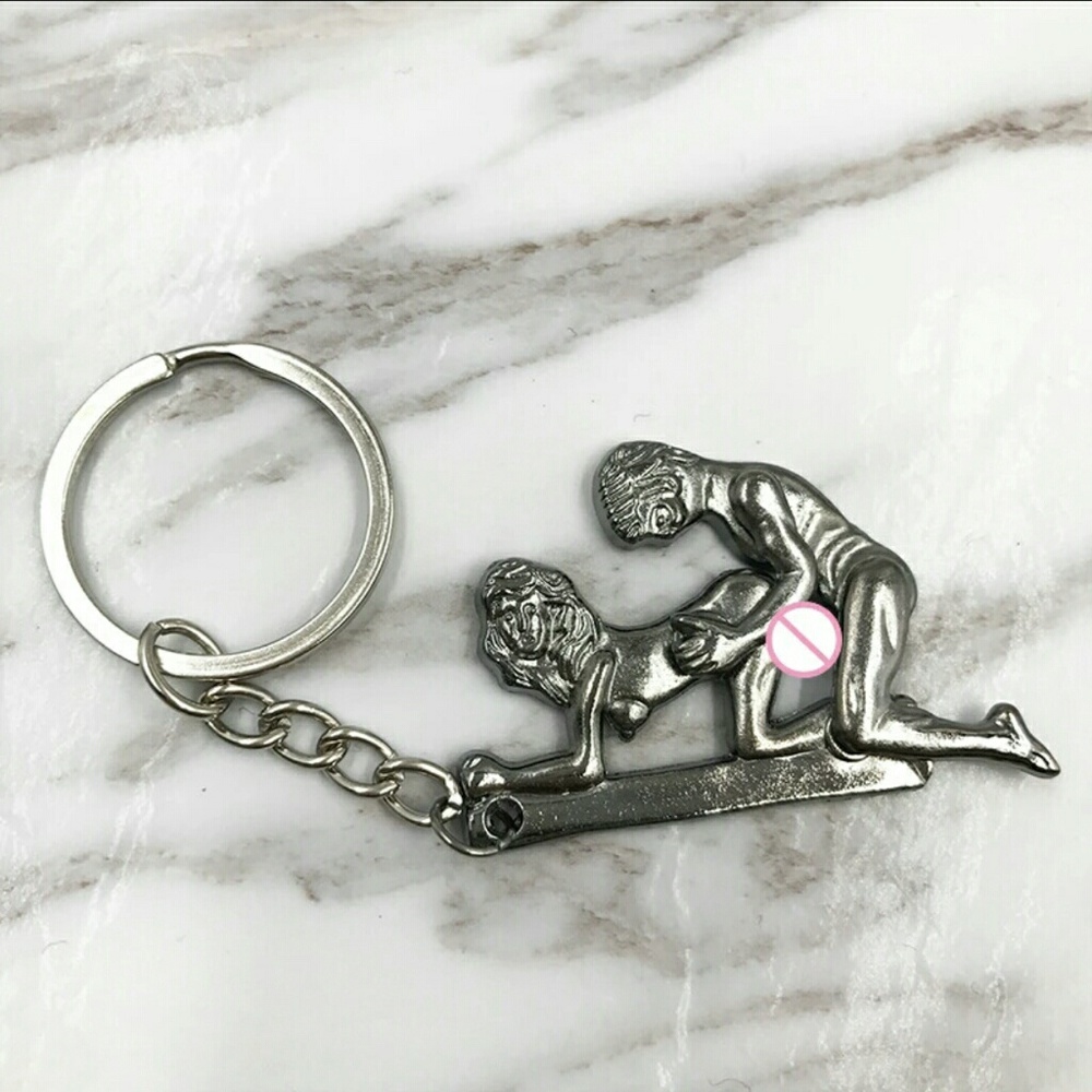 SEXY LOVER METAL KEYCHAIN!