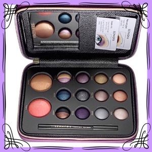 Brand new Fall into luxury eyes and faces kit
