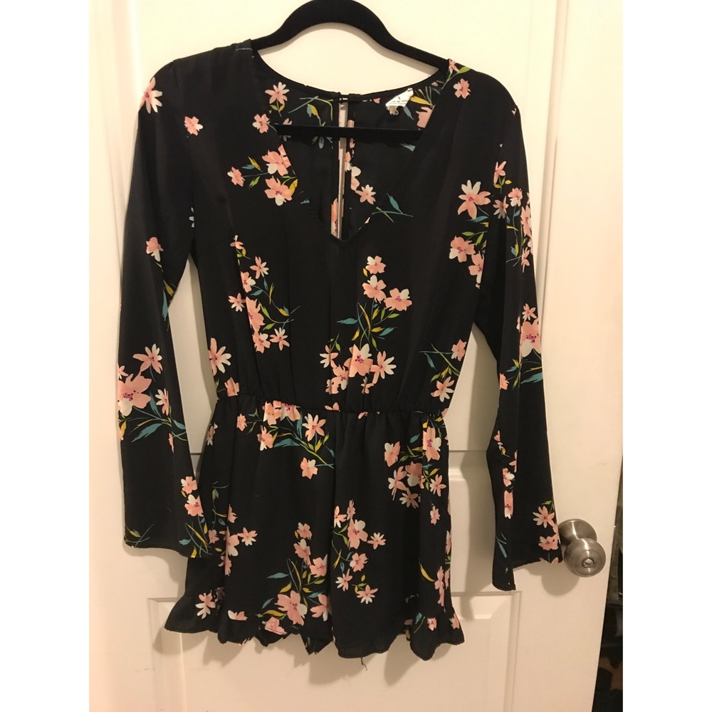 Pins & Needles (Urban Outfitters) floral romper - Picture 5 of 7