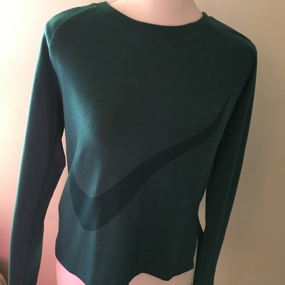 New Nike Sweatshirt - Picture 2 of 2