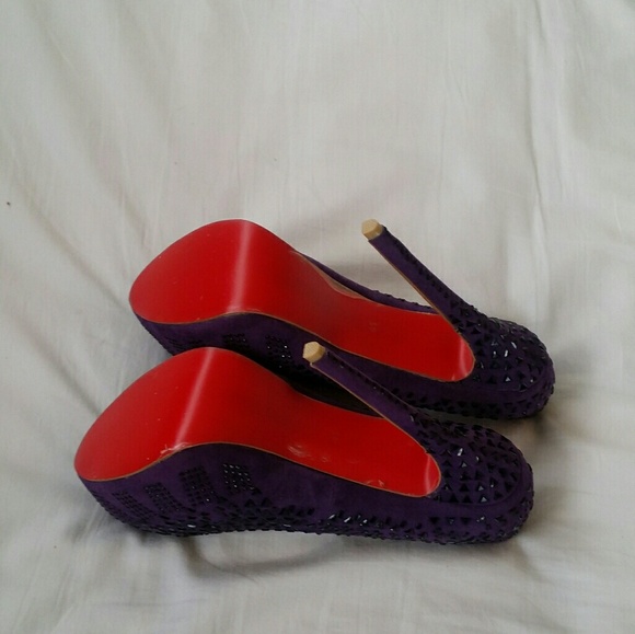 Shoes - Picture 4 of 4