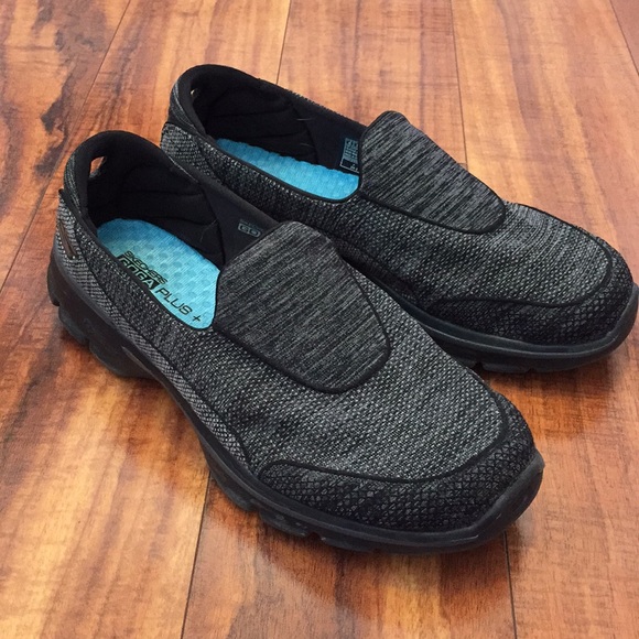 Skechers Shoes - 30%BUNDLES🎉 Skechers Go Walk 3