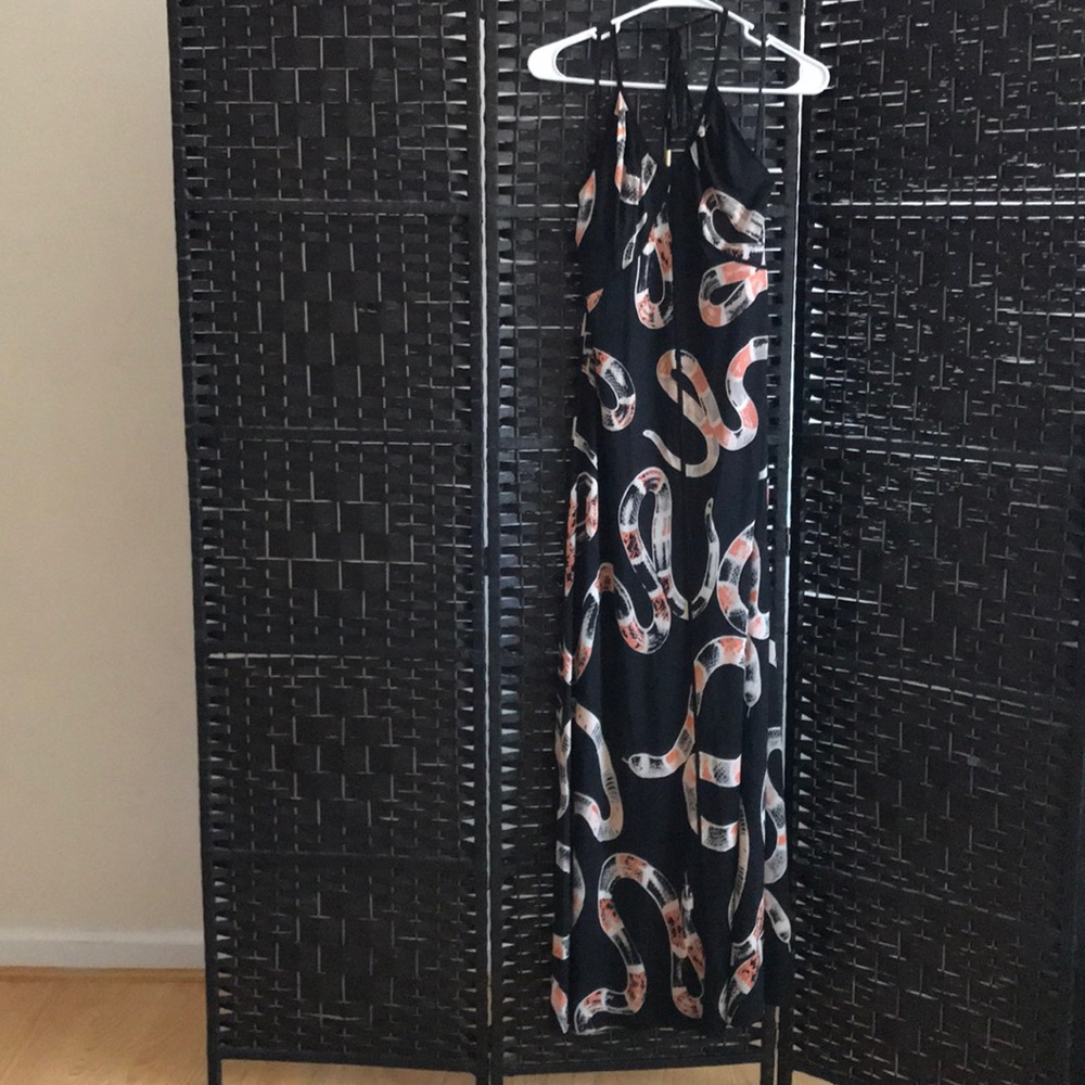 TORY BURCH SNAKE STYLE
