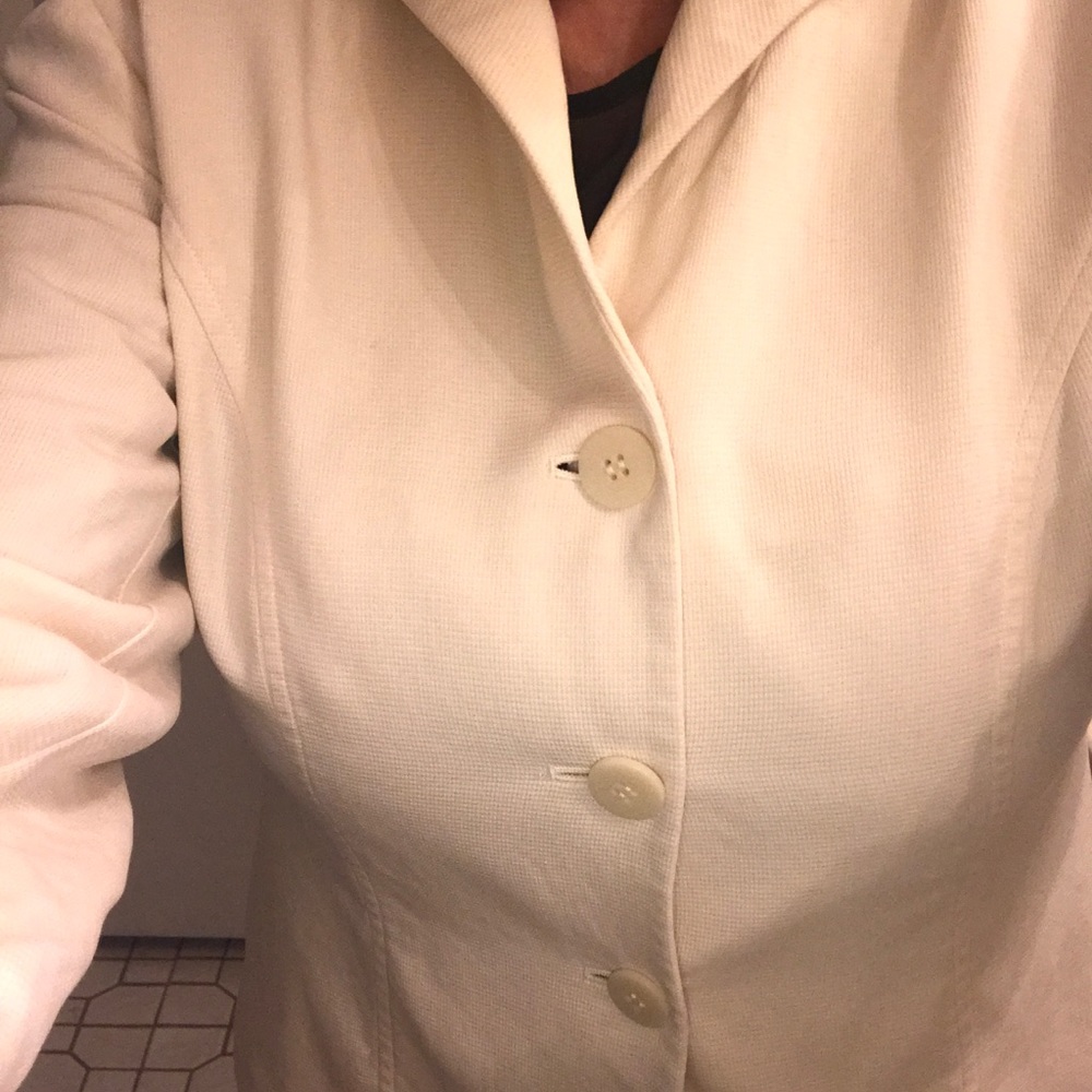Cream silk  jacket - Picture 4 of 5