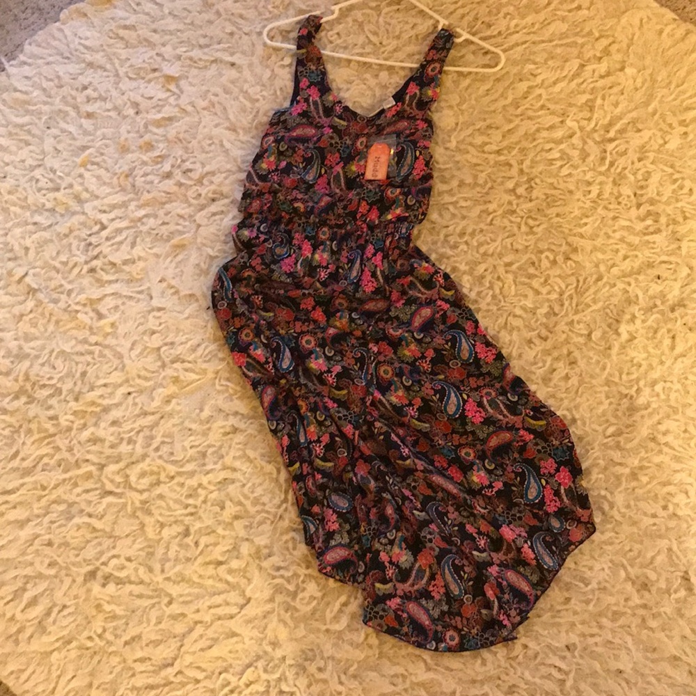  NWOT. Floral paisley print dress