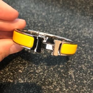 Yellow Hermès bracelet for small wrist