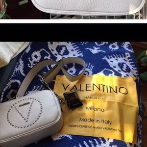 Beautiful Valentino Purse. 💯 Authentic